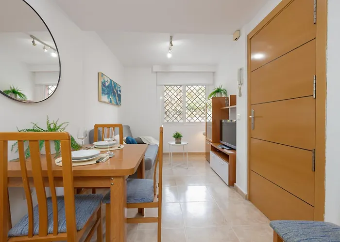 C55 Cosy Apartment Close To The Beach